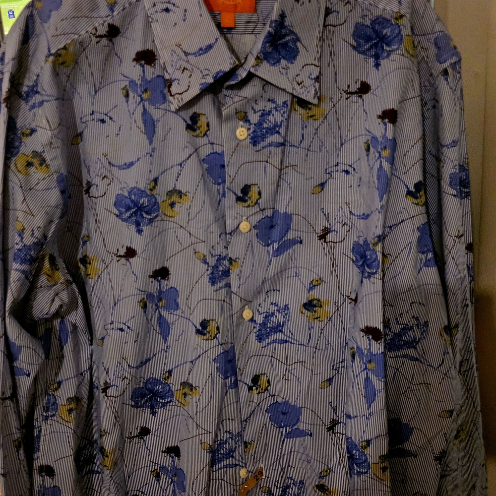 TALLIA Multicolor Floral Button-Down Shirt